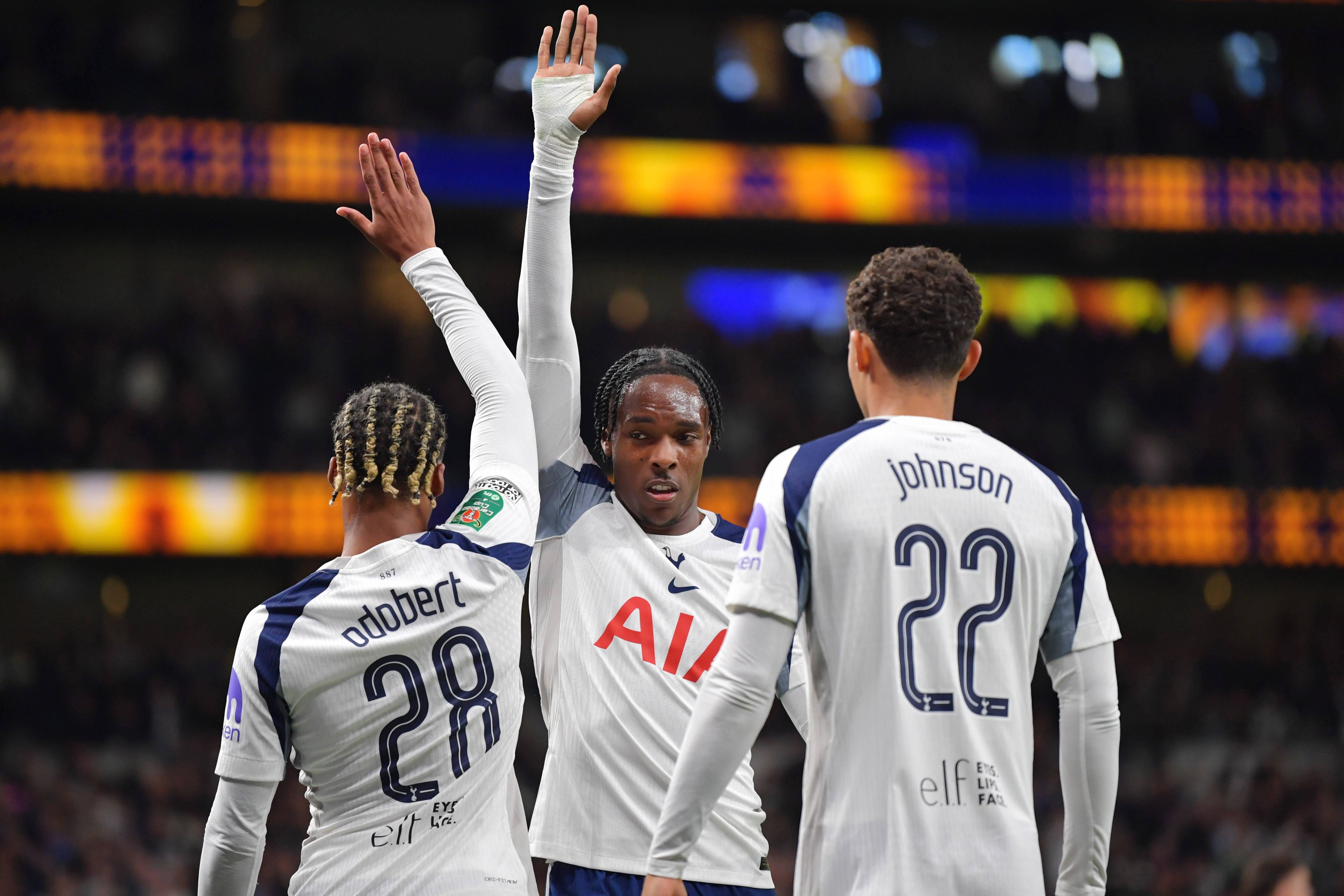 包含冲刺阶段NBA常规赛焦点战，萨克拉门托国王外线爆发，引发热议，球探报告显示潜力的词条-ayx